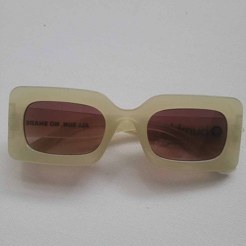 Bumble Seashell 90s sunglasses